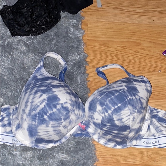 Bra - Picture 1 of 1